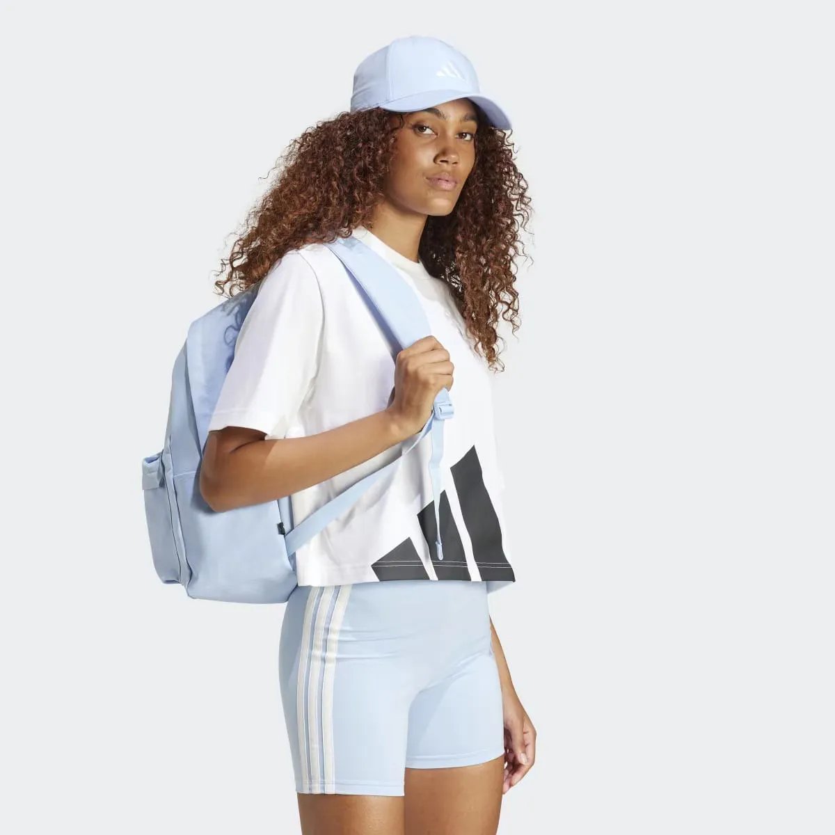 Женская футболка бойфренда Adidas Essentials с большим логотипом, белый — фото 4