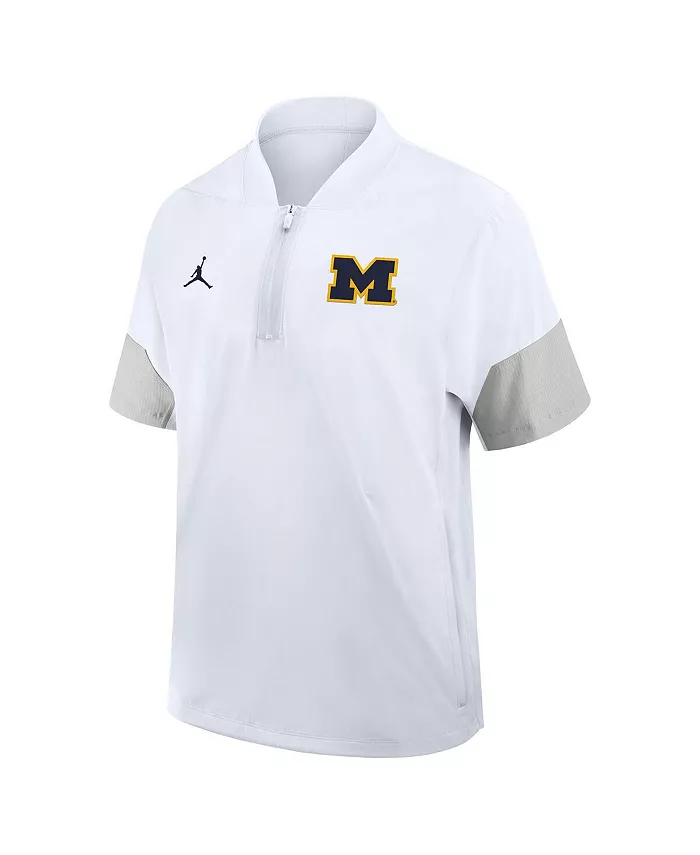 Мужская белая легкая куртка с короткими рукавами Michigan Wolverines 2025 для тренеров (лайтсайд) Jordan — фото 2