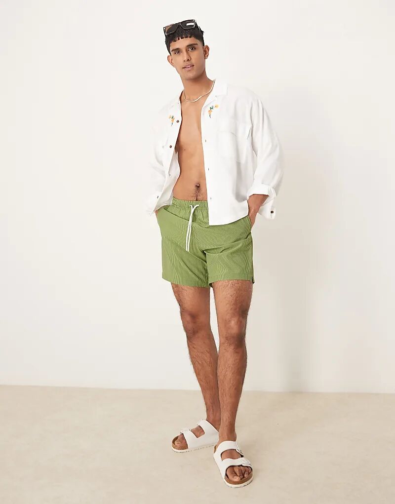 

Плавки-шорты Abercrombie & Fitch длиной 7 дюймов со шнурком в зеленую полоску