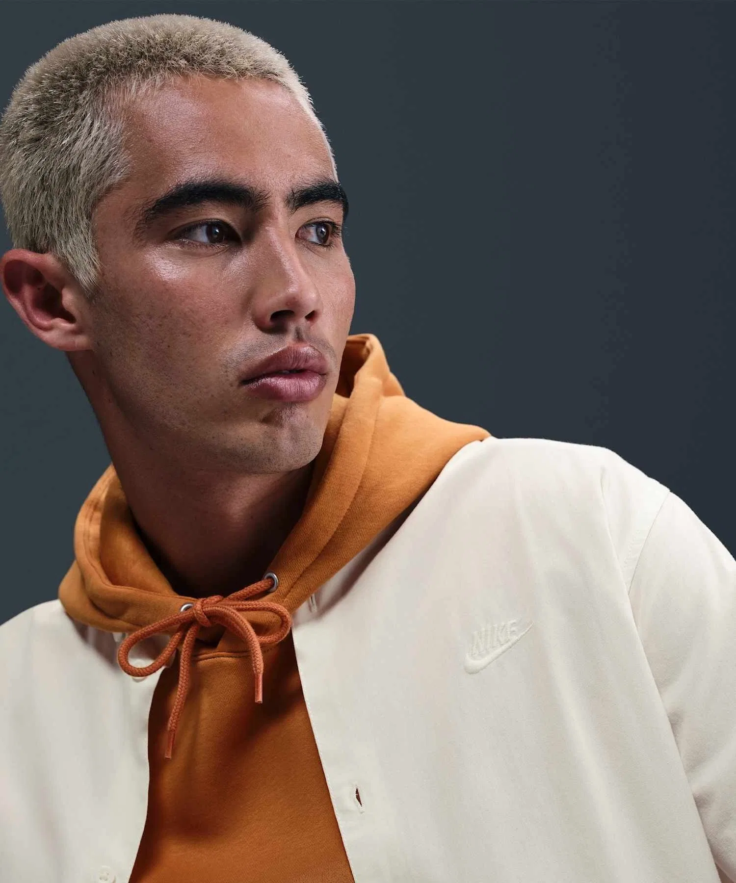 Мужская хлопковая рубашка NIKE Club с логотипом Sail — фото 4
