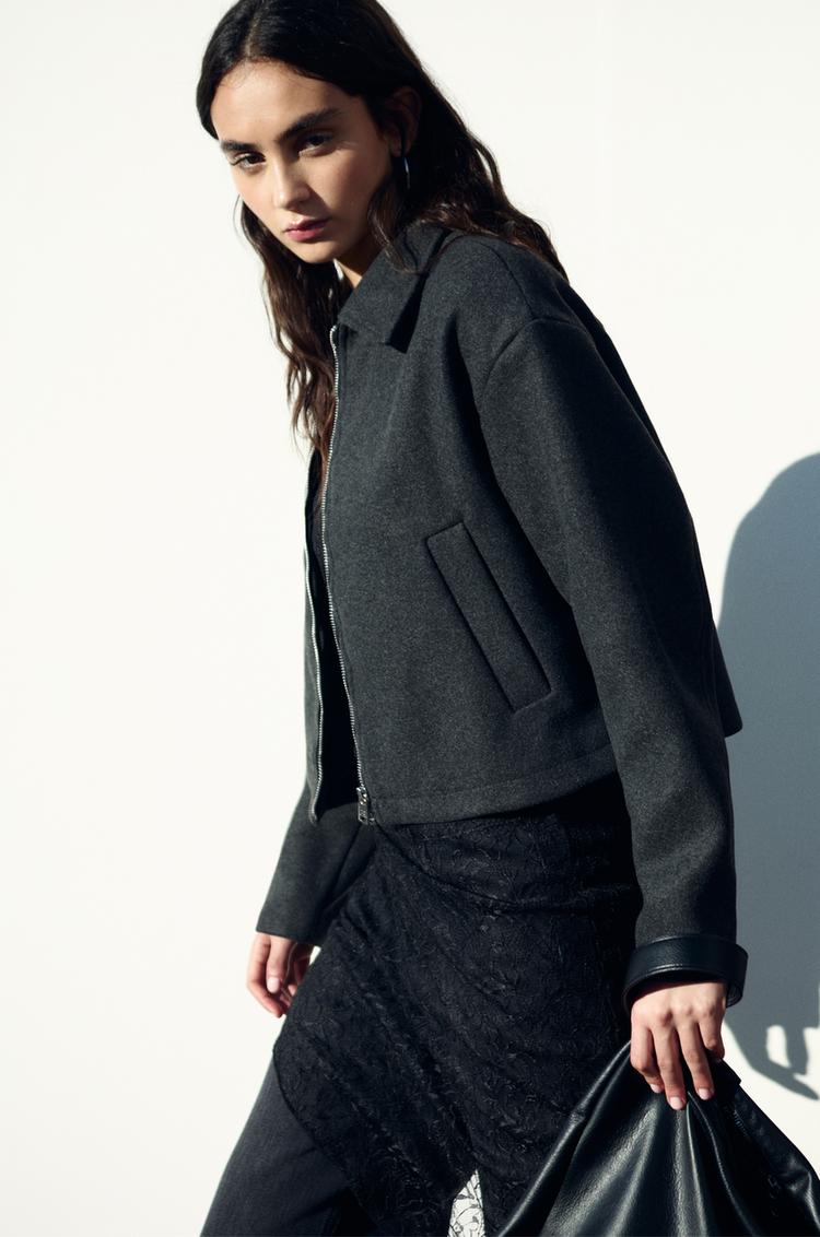 

Мягкая на ощупь укороченная куртка Pull And Bear, серый