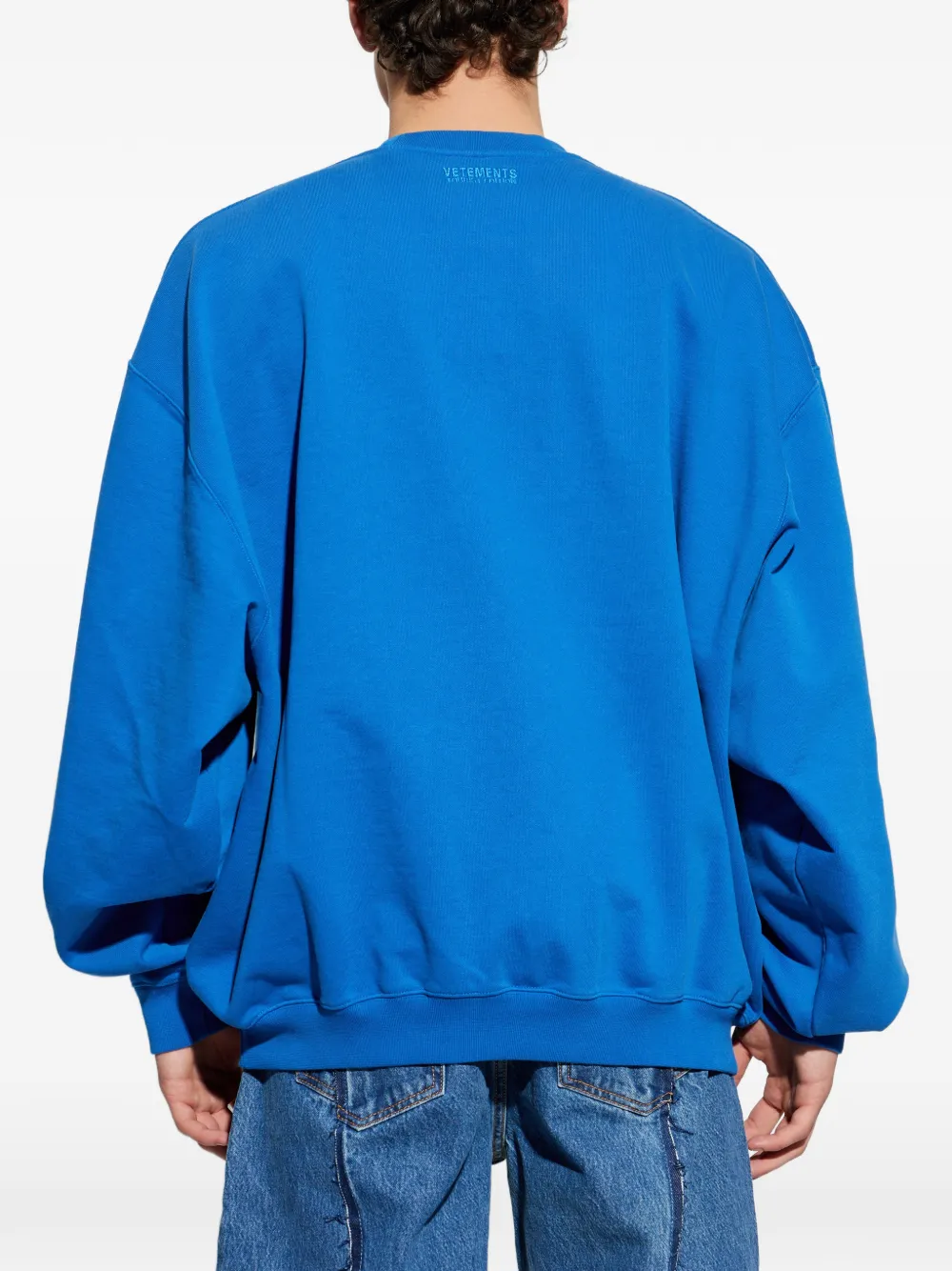 Свитшот с вышитым слоганом VETEMENTS, синий — фото 4