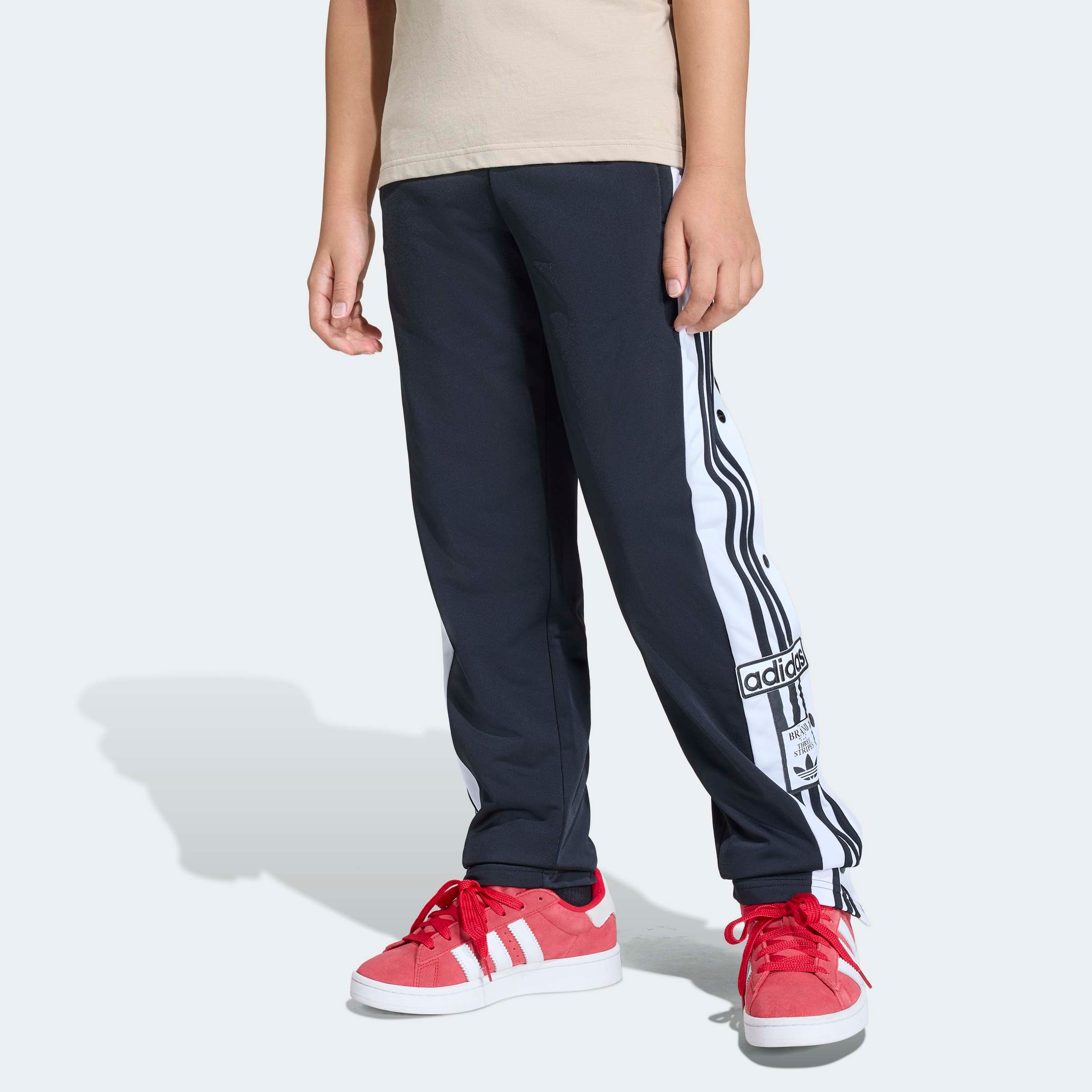 

Adidas Originals Спортивные брюки Regular в черном цвете