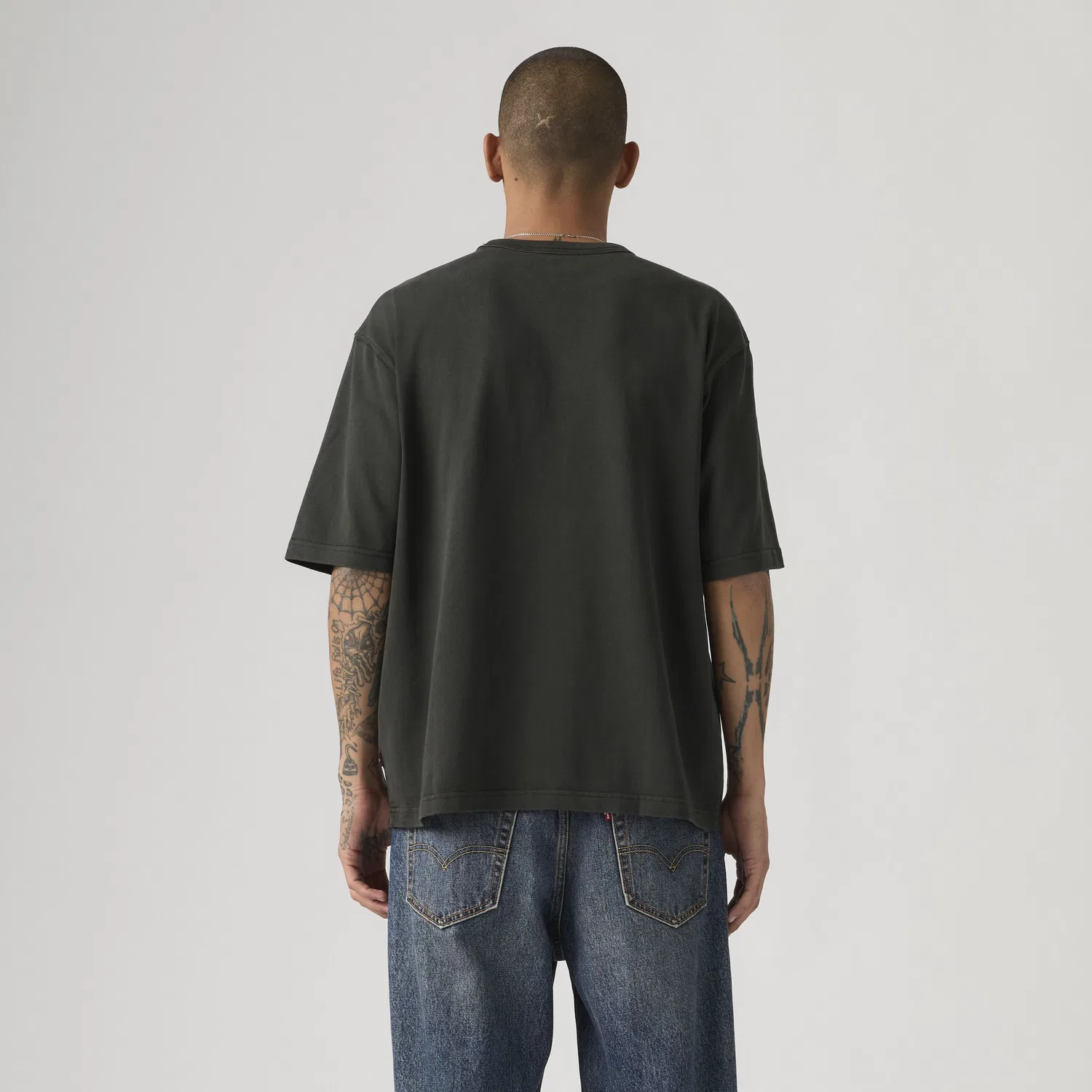 Плотная свободная футболка, окрашенная в готовом виде Levi's, Black — фото 4