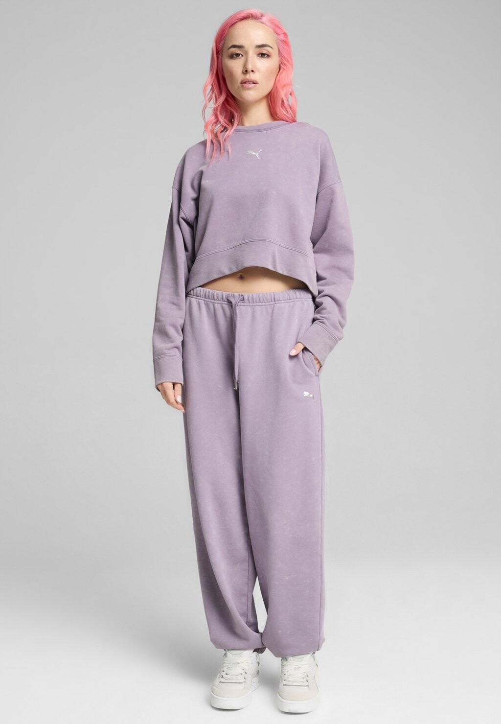 

Толстовка DARE TO GYM RELAXED WASHED CREW Puma, фиолетовый