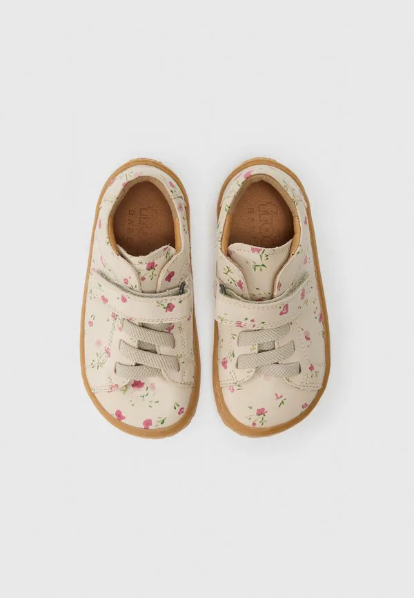 Кроссовки на резинке для ходьбы босиком Froddo, Pink/White — фото 4