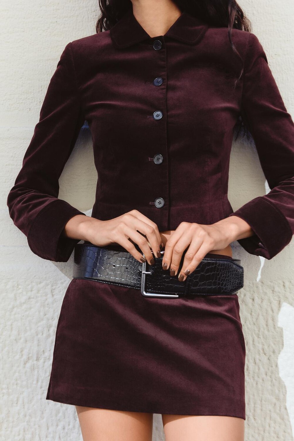

Короткий блейзер из бархата ZARA, бордовый