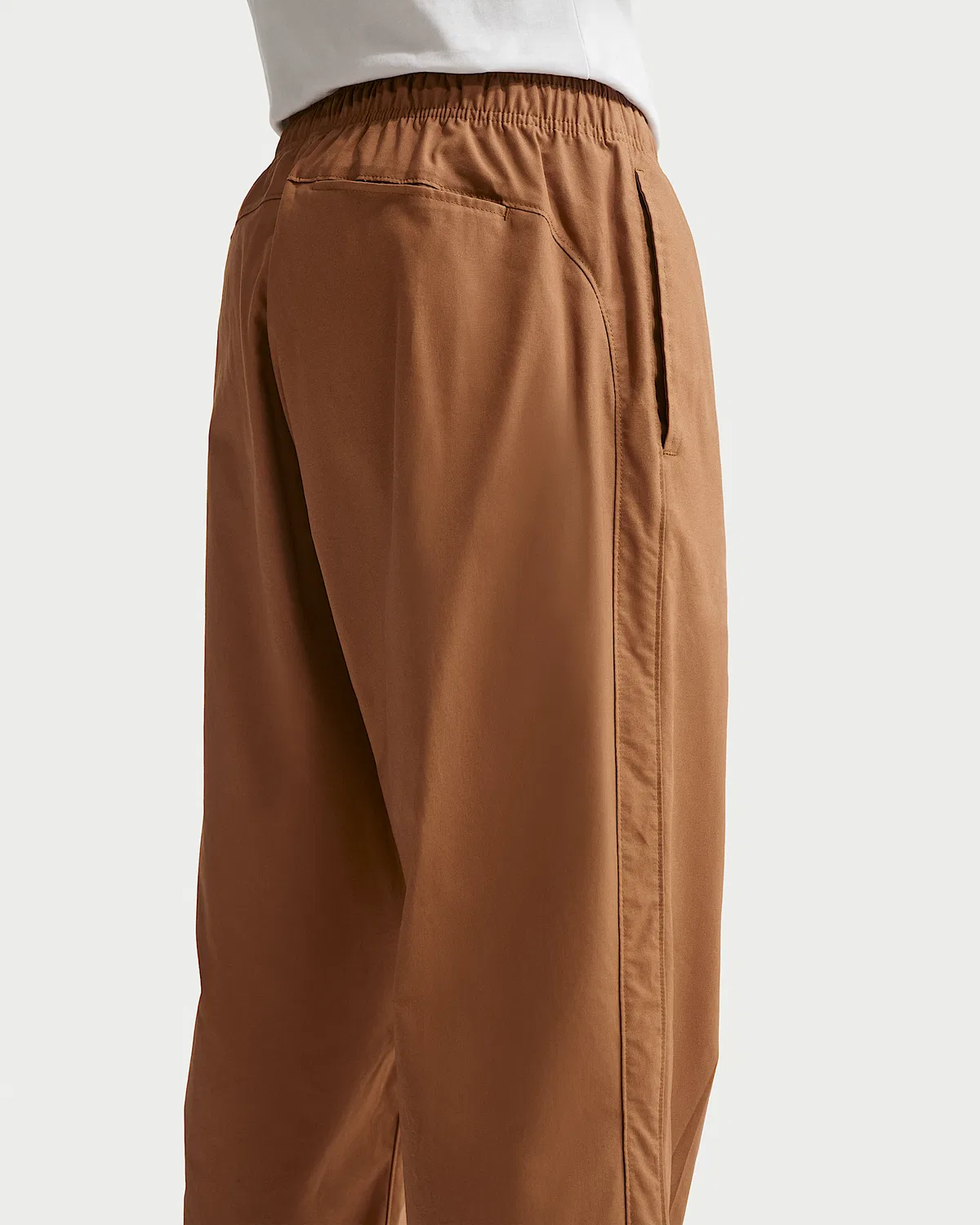 Мужские штаны Nike Sportswear Club, Ale Brown/White — фото 3