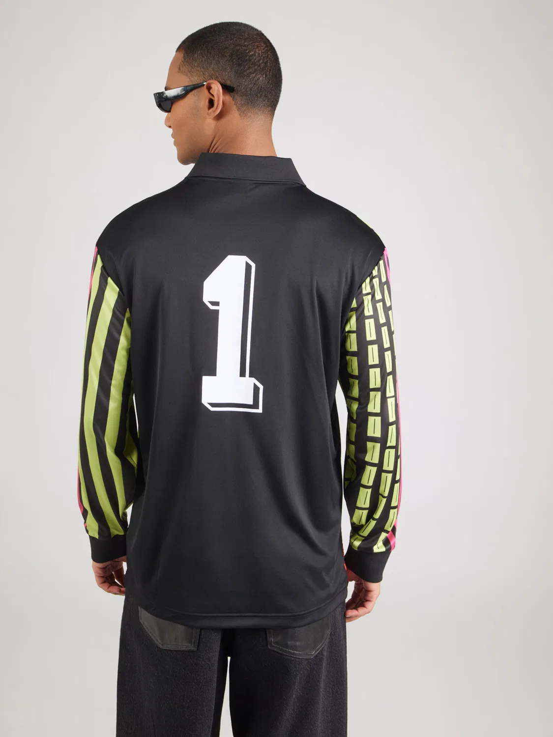 Футболка Adidas Originals GOALIE черного цвета — фото 4