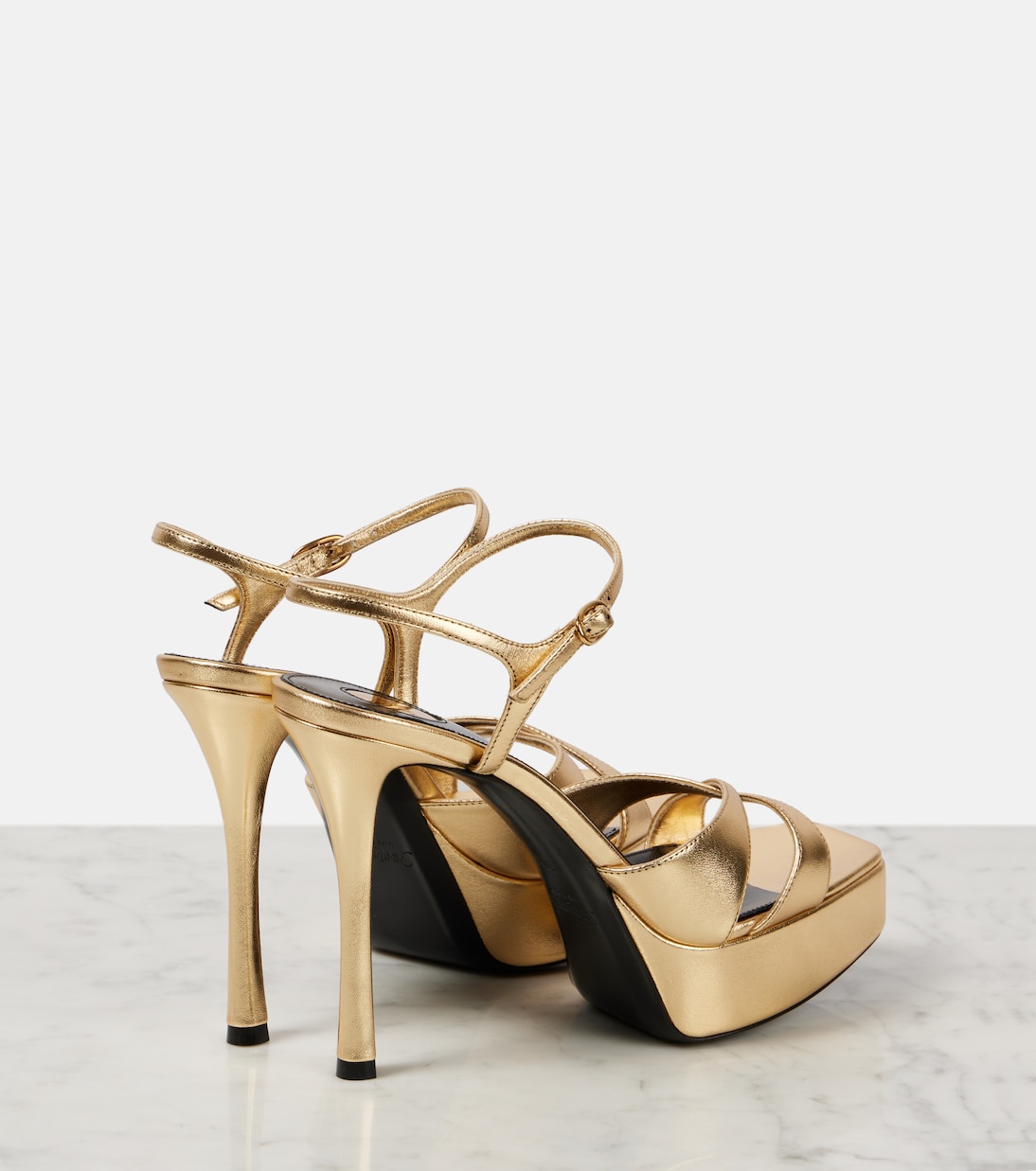 Деби 85 платформенные сандалии из металлизированной кожи Saint Laurent, Egypt Gold — фото 2