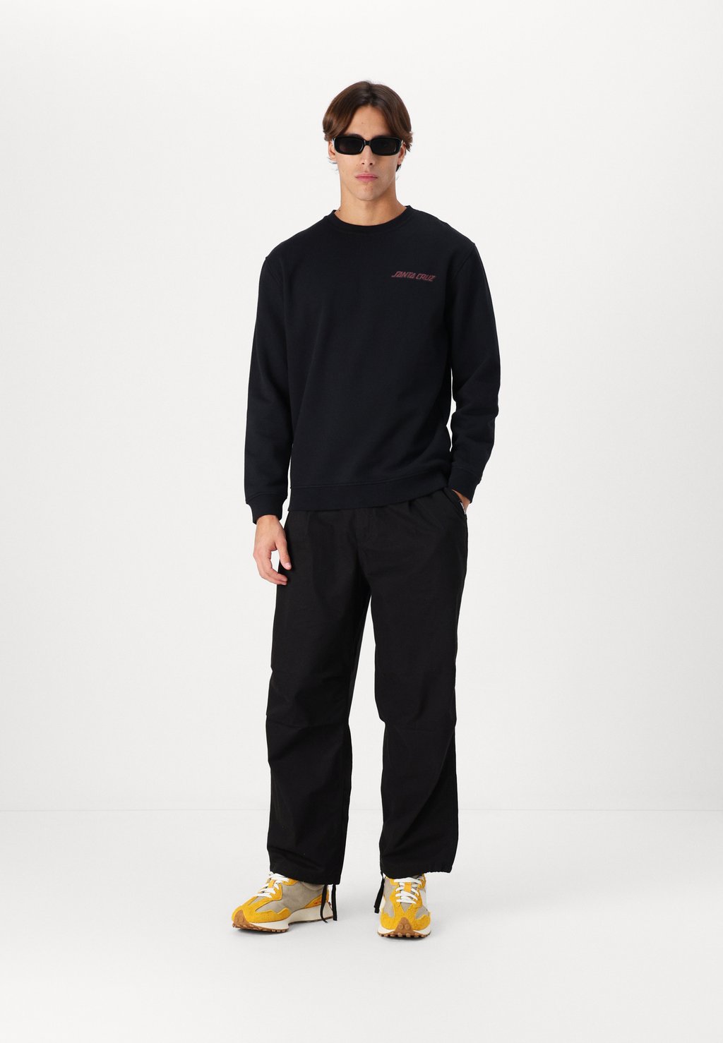 

Толстовка ROSKOPP DESTRUCT CREW UNISEX Santa Cruz, черный