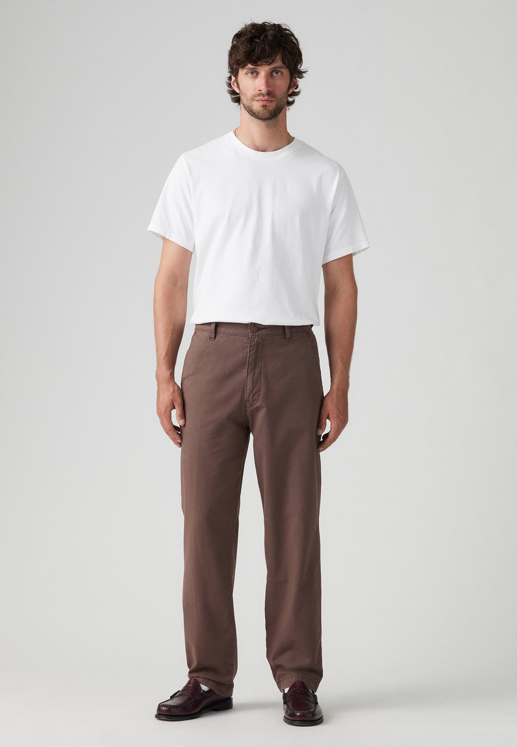 

Чиносы STAY LOOSE Levi's, коричневый
