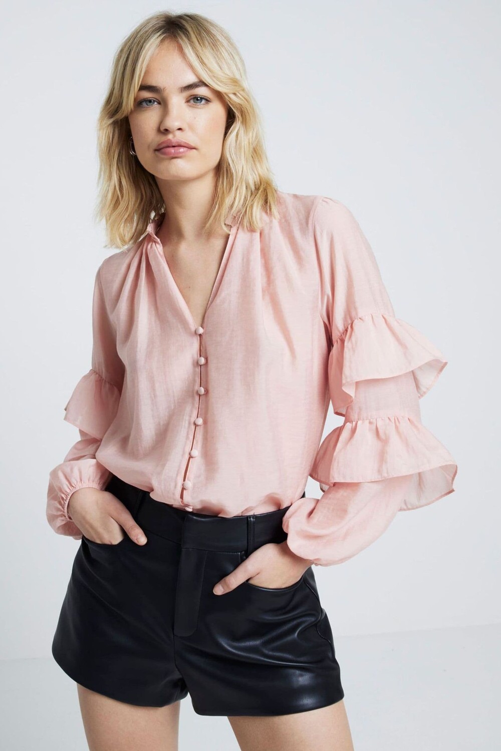 

Рубашка с пуговицами и оборками River Island, розовый