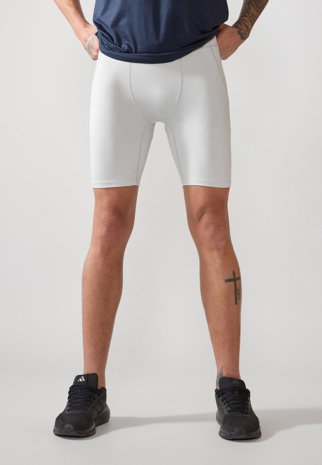 

Спортивные шорты Pier One Sport, серый
