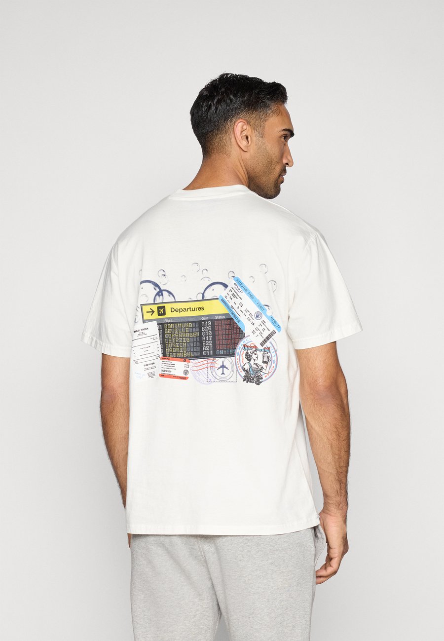 

Футболка Legacies MANCHESTER CITY TRAVEL TEE , Vintage White/Off-White, Белый, Футболка Legacies MANCHESTER CITY TRAVEL TEE , Vintage White/Off-White