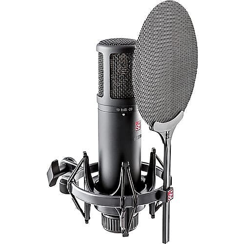 

Микрофон sE Electronics Lrg Dia Cond Mic Cardioid w/Shockmount & Filter, SE2200-U