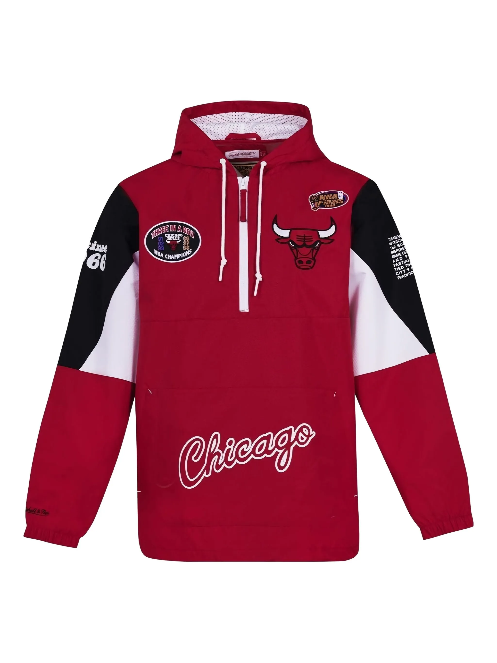 

Худи с нашивкой Chicago Bulls Mitchell & Ness, красный