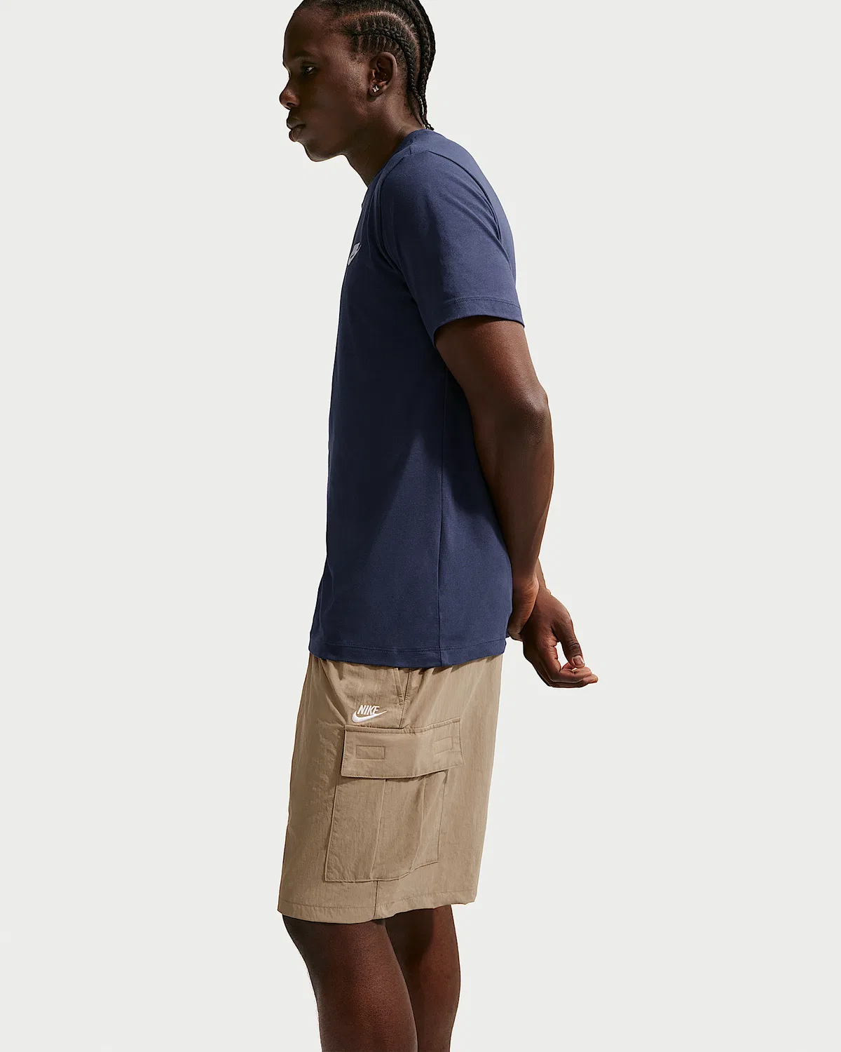 Мужские утилитарные шорты Nike Sportswear Club, Parachute Beige/White — фото 4