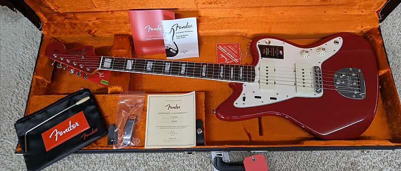 

Электрогитара Fender American Vintage II 1966 Jazzmaster, 3-Color Dakota Red with Case