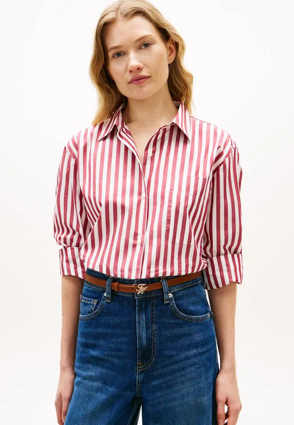 Классическая рубашка-блузка из поплина свободного кроя на пуговицах. Tommy Hilfiger, Ecru/Liberty Red