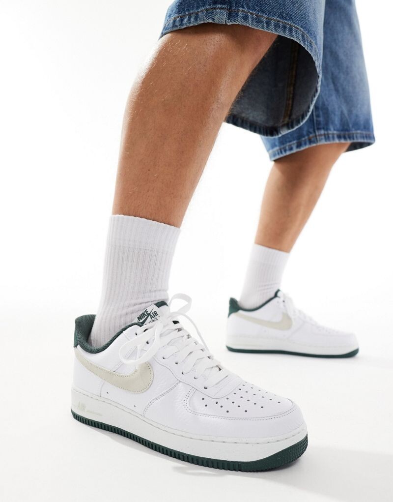 

Бело-темно-зеленые кроссовки Nike Air Force 1 '07, Зеленый, Бело-темно-зеленые кроссовки Nike Air Force 1 '07