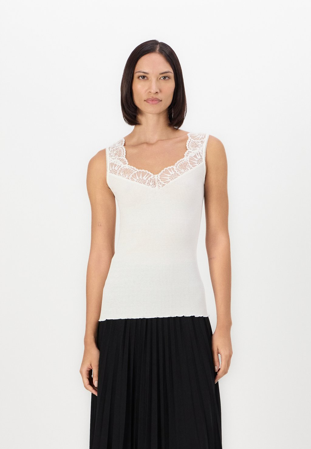 

Топ BEATHA Rosemunde, белый