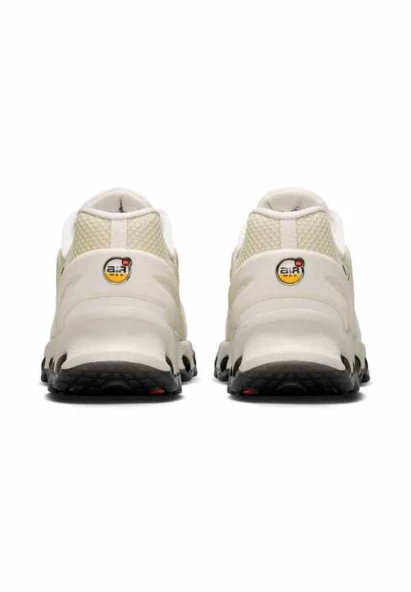 Кроссовки мужские Nike Sportswear Air Max DN8, светло-бежевый/черный — фото 4