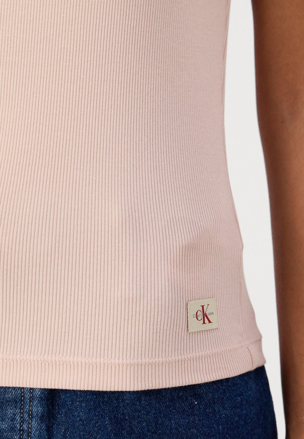 

Простая футболка LABEL FITTED TEE Calvin Klein, розовый