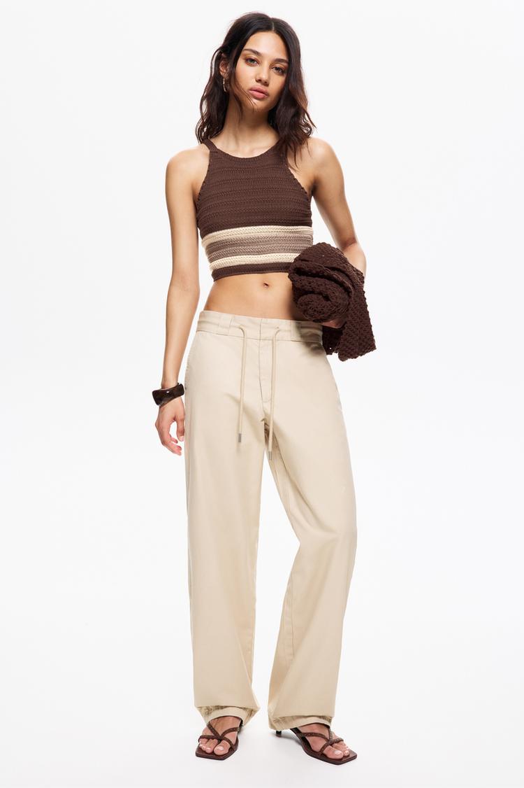 

Брюки-Чиносы с завязками Pull And Bear, коричневый