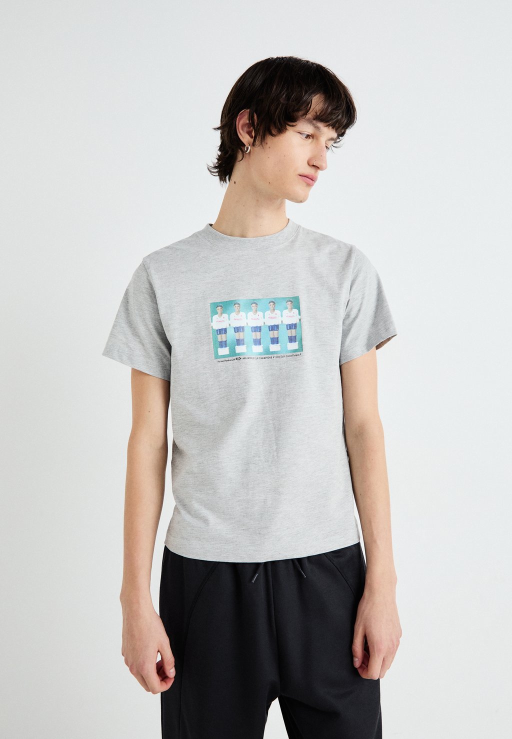 

Футболка с принтом BOXY GRAPHIC TEE Weekday, серый