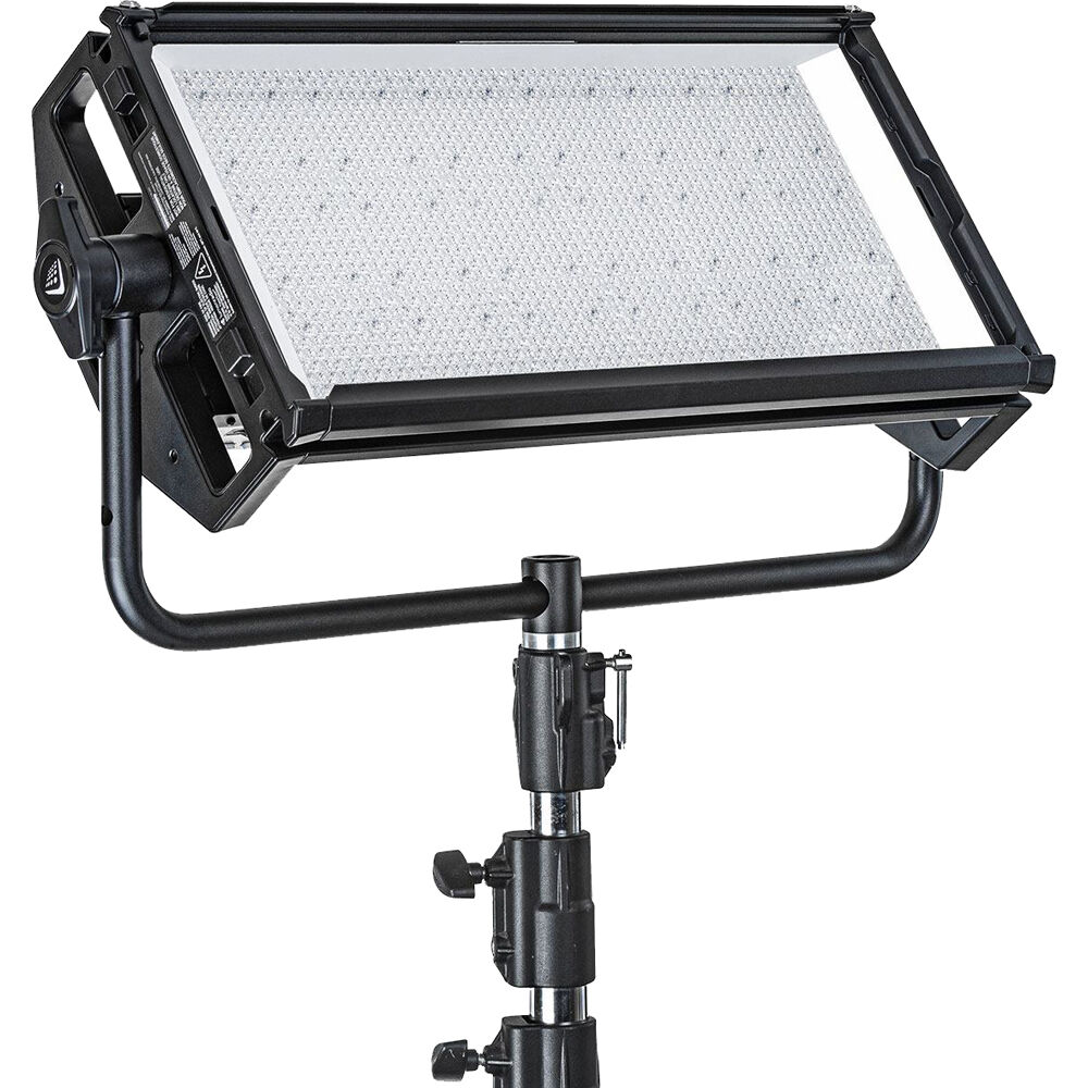

Светодиодная панель Litepanels Gemini 2x1 Hard RGB (стандартная рама, шнур питания для США)