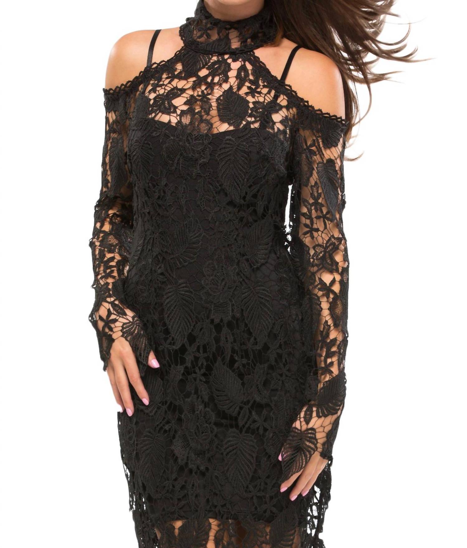 

Супернормальное платье в черном ASILIO