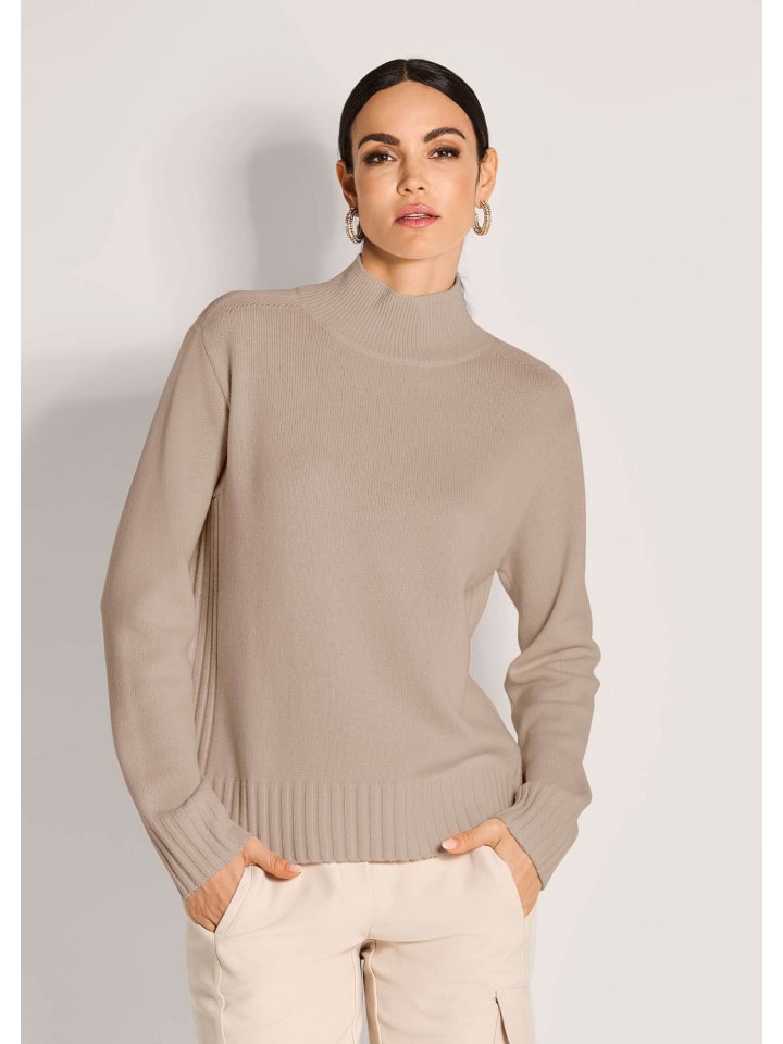 

MADELEINE Стильный кашемировый свитер со стоячим воротником бежевого цвета