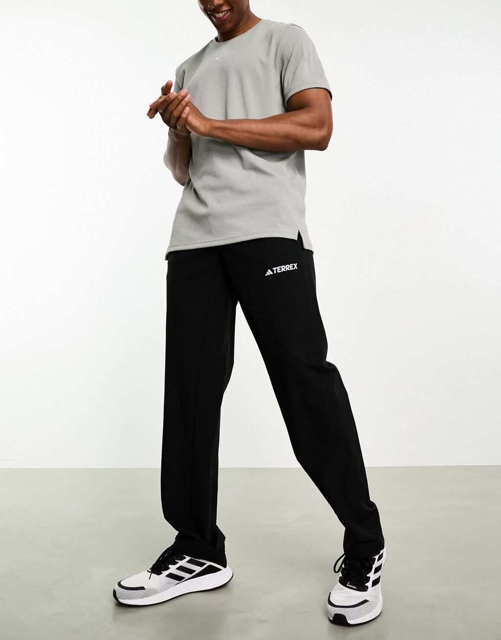 

Черные технические джоггеры adidas Outdoor
