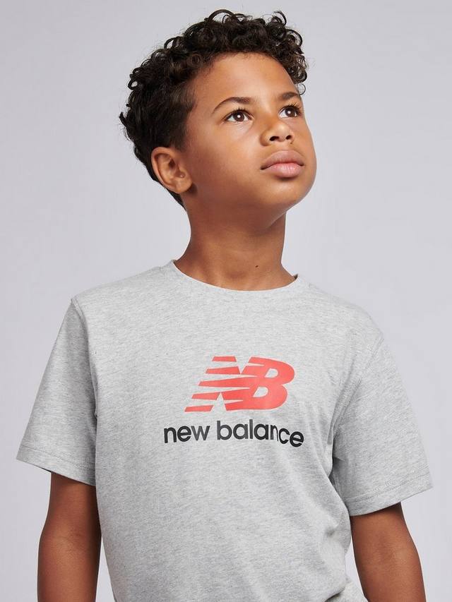 Детская футболка с коротким рукавом Cotton Blend и логотипом New Balance, Grey Heather — фото 4