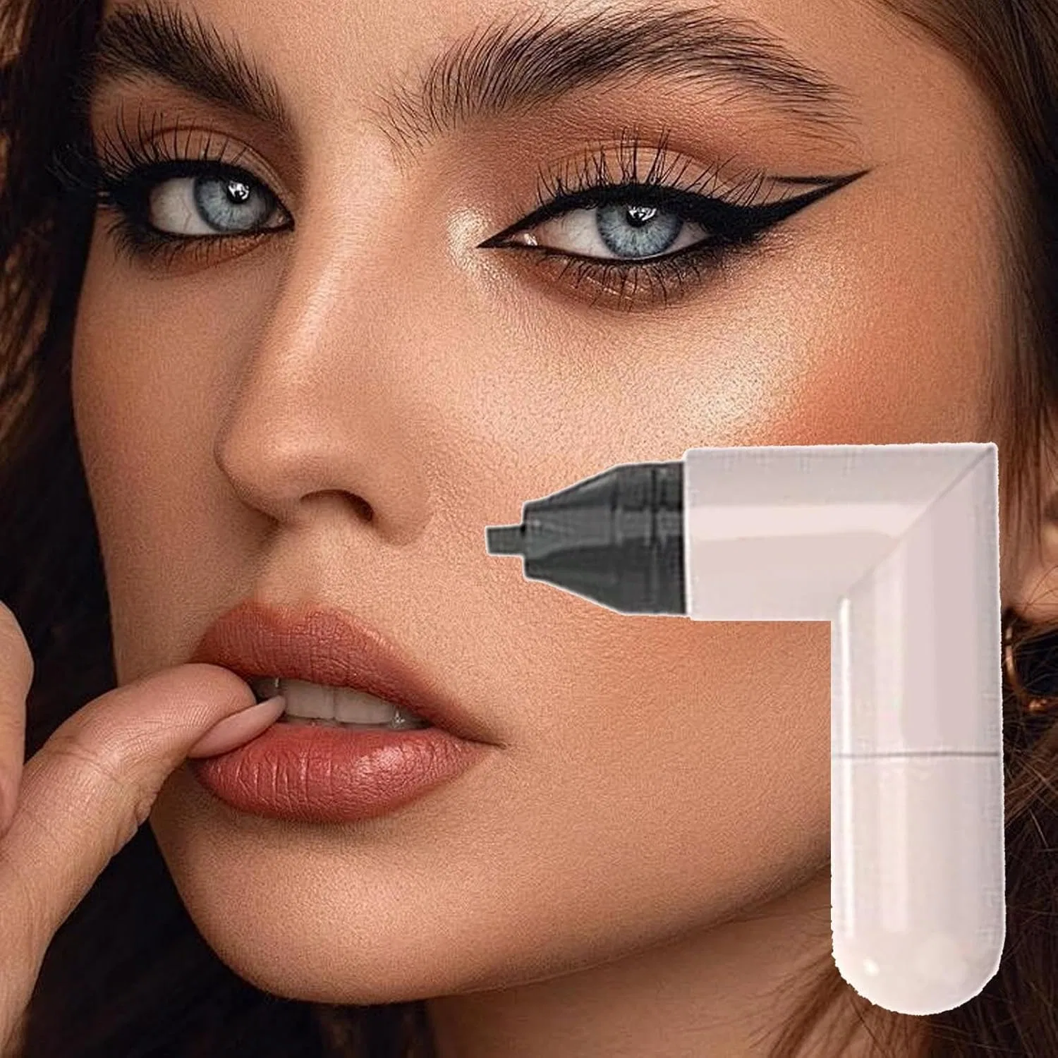 Подводка для глаз Eyeliner Stamp Tool, черная — фото 3