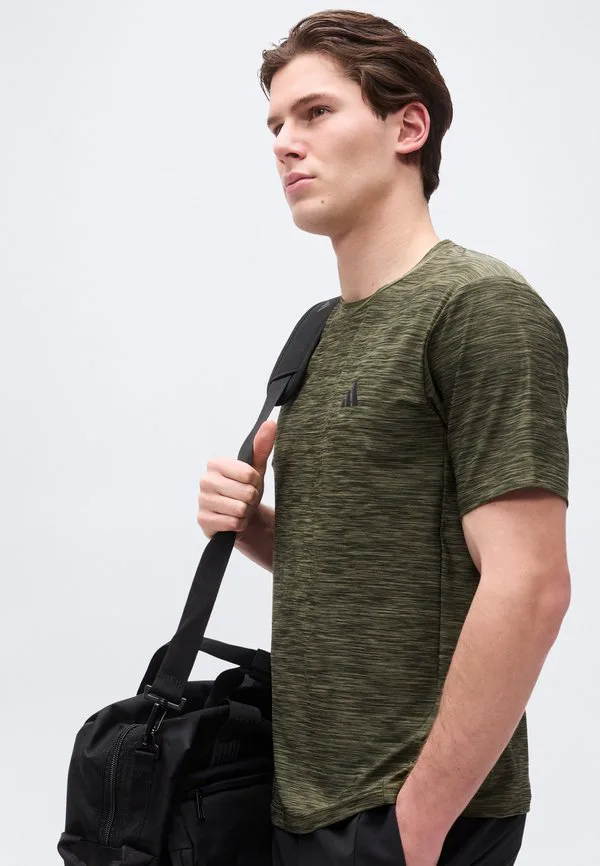 Спортивная футболка первой необходимости для тренировок Adidas Performance, Olive Strata Melange — фото 4