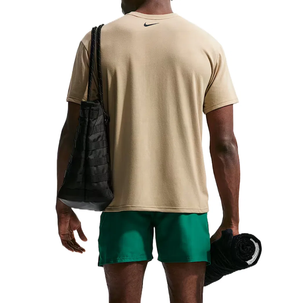 Футболка Dri Fit Quick Dry мужская, цвет Apricot Tea Brown/Cool Gray/Black/Black, круглый вырез Nike — фото 3