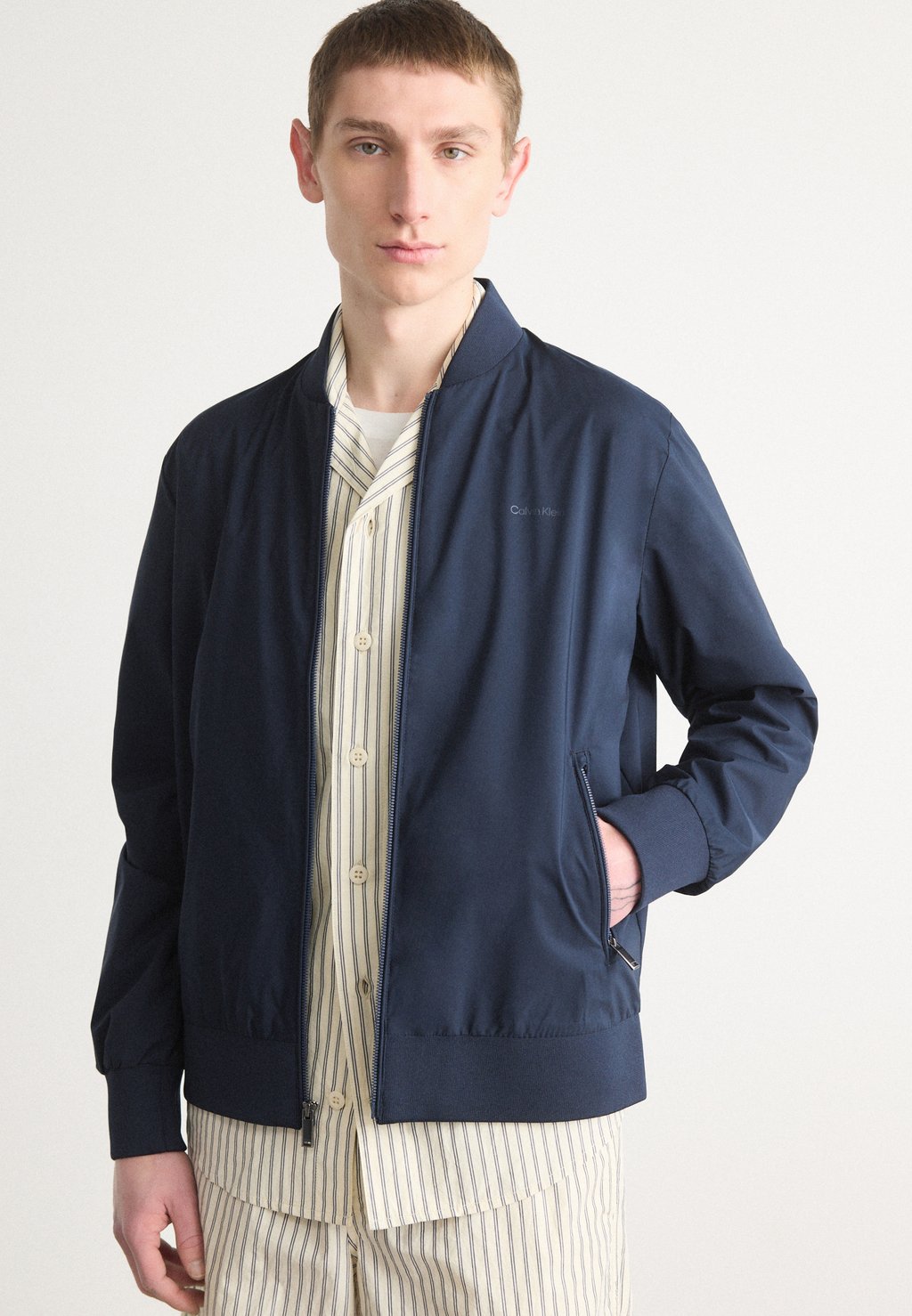 

Куртка-бомбер JACKET Calvin Klein, синий