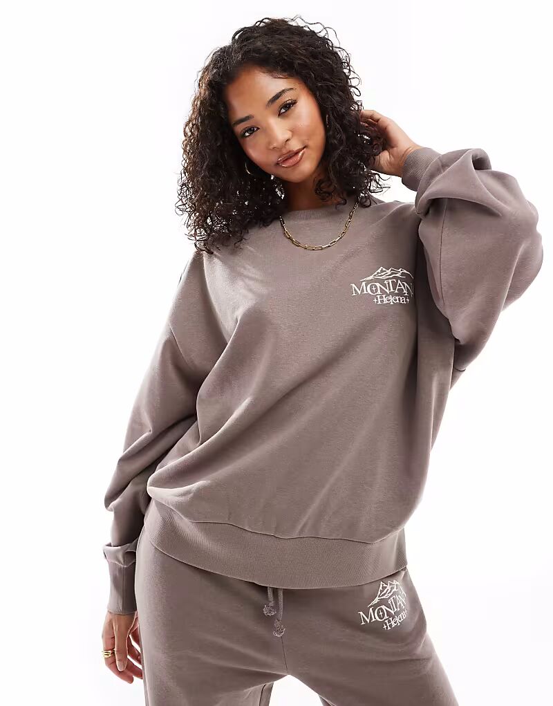 

Толстовка свободного кроя ASOS DESIGN с вышитым рисунком «Монтана» в виде гриба