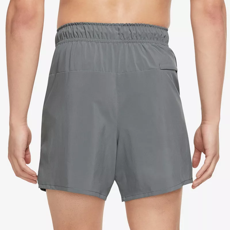 Мужские универсальные шорты Nike Dri-FIT Unlimited 5 дюймов без подкладки, серый — фото 2