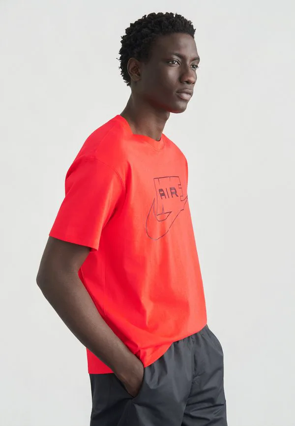 Футболка с принтом Nike Sportswear, Crimson