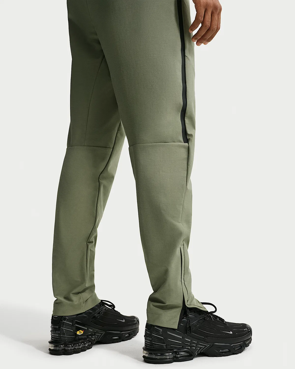 Мужские штаны Nike Tech Dri-FIT Shori Knit, Silver Sage/Black — фото 3