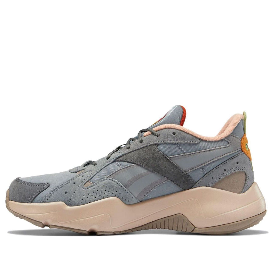 

Беговые кроссовки Reebok Turbo Restyle 'Dark Grey'