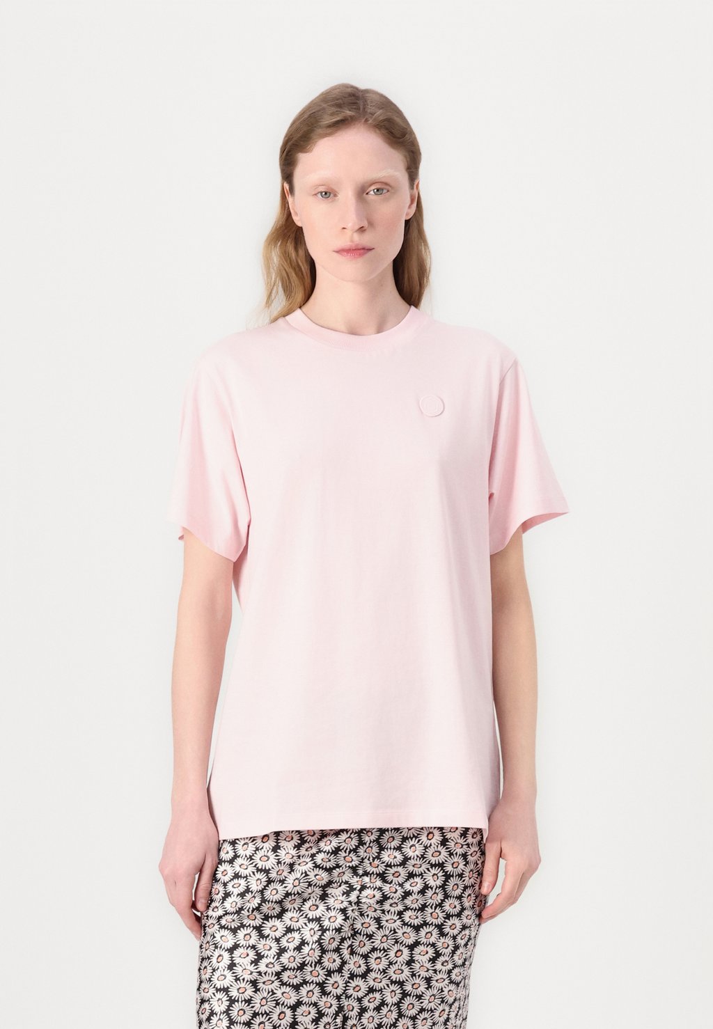 

Базовая футболка VINTAGE TEE HUGO, розовый