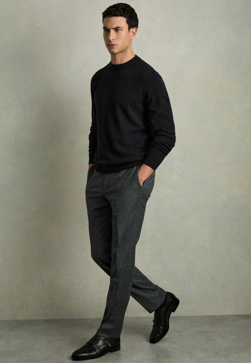 

Джемпер REGULAR FIT - VINCE ARGYLE CREW-NECK Reiss, синий