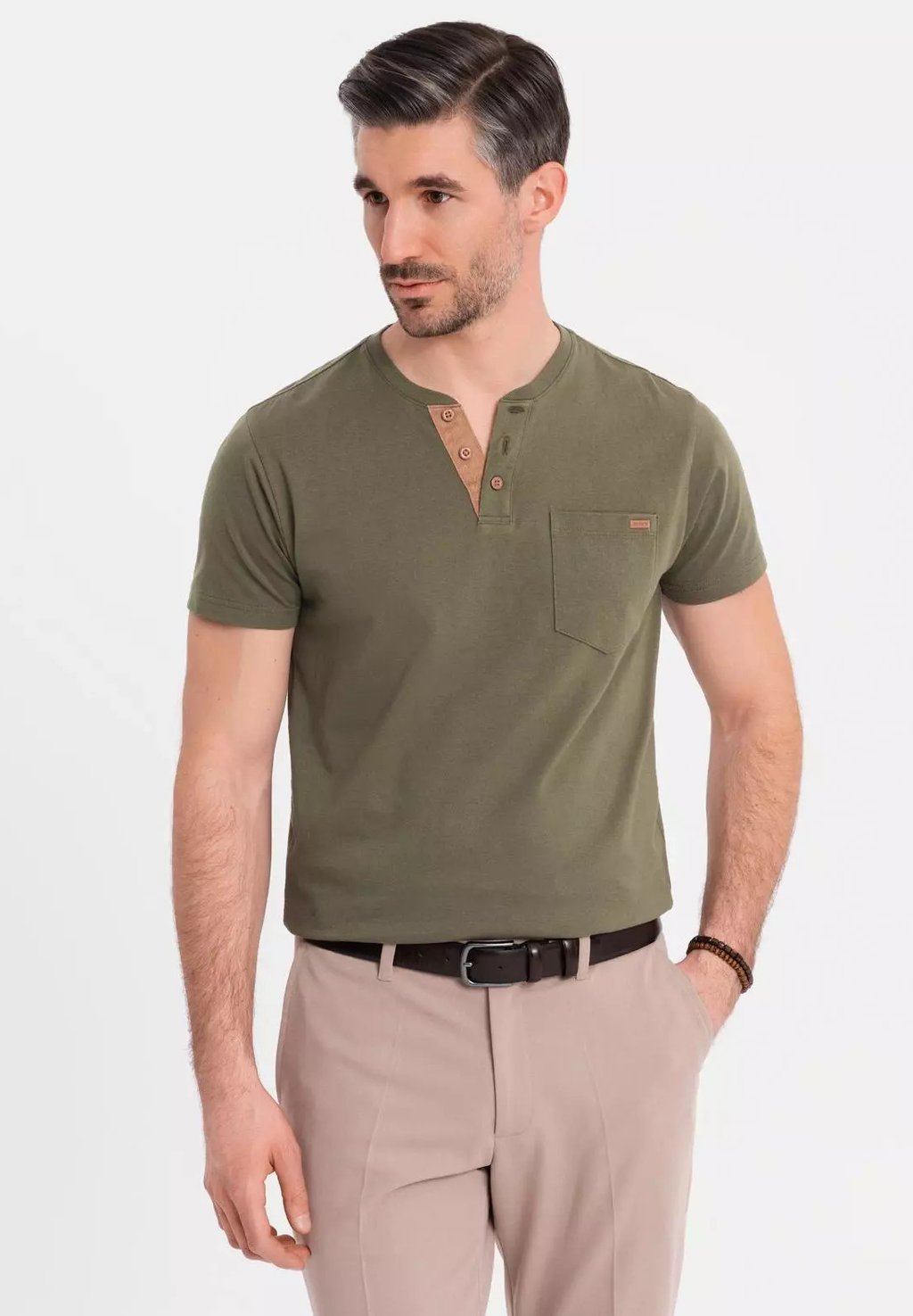 

Базовая футболка BUTTON-DOWN NECK Ombre, оливковый