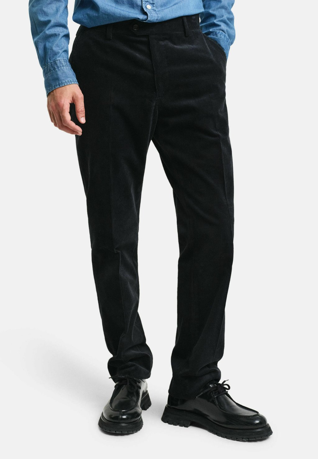 

Чиносы GANT, зеленый