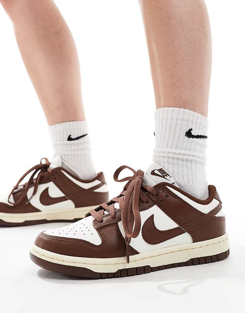 

Кроссовки Nike Dunk Low цвета какао wow