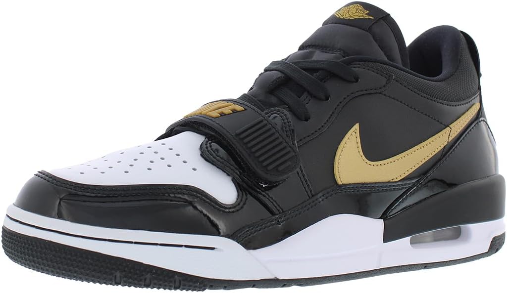 

Мужская баскетбольная обувь Nike, Black/Metallic Gold/White-Black